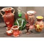 Mixed glass including Cranberry. P&P Group 3 (£25+VAT for the first lot and £5+VAT for subsequent