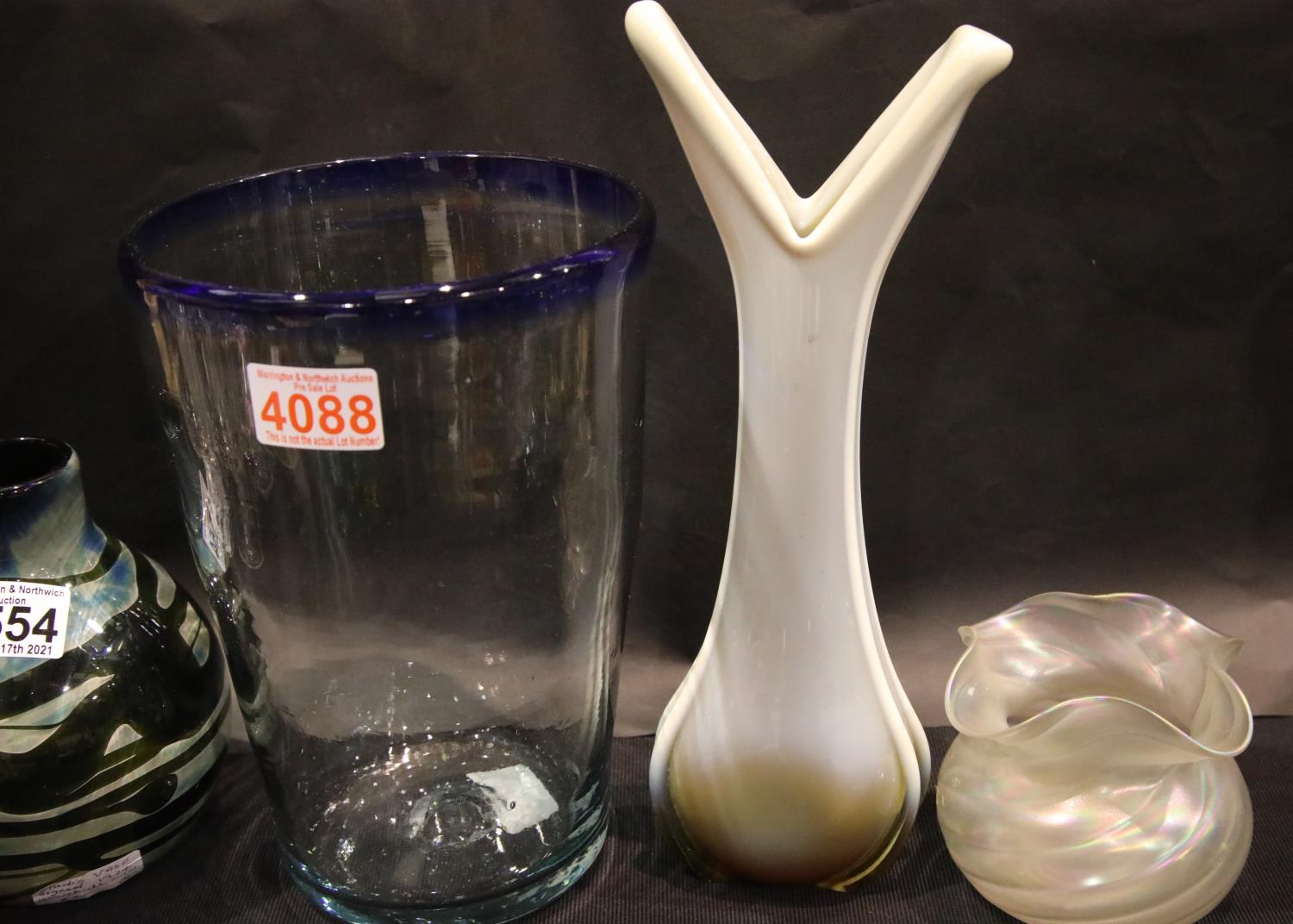 Four studio glass vases. P&P Group 3 (£25+VAT for the first lot and £5+VAT for subsequent lots) - Image 4 of 6