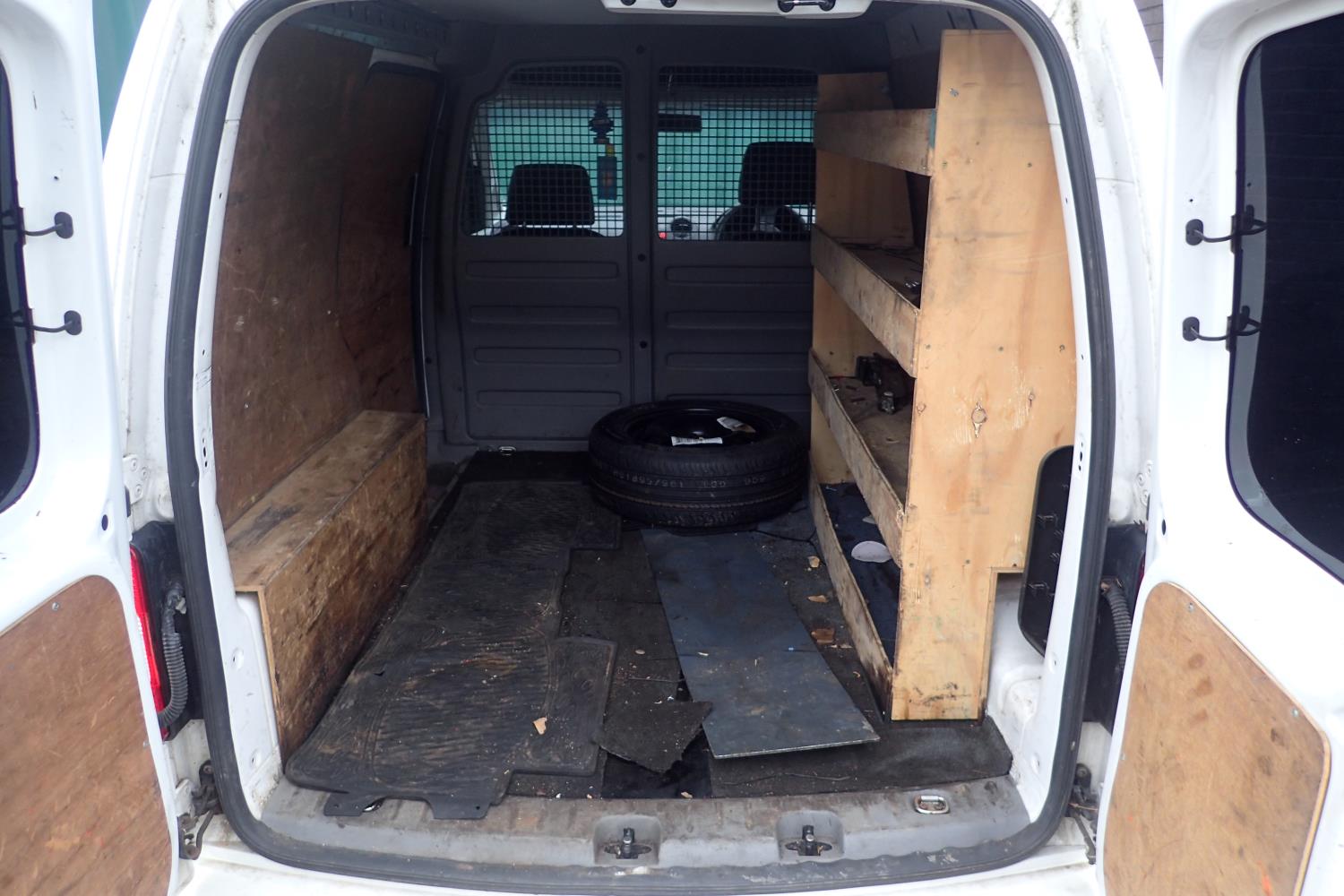 VW Caddy C20 TDI van 169,000 miles two keys, MOT until 21/12/2021. PF09 MZU - Image 7 of 9