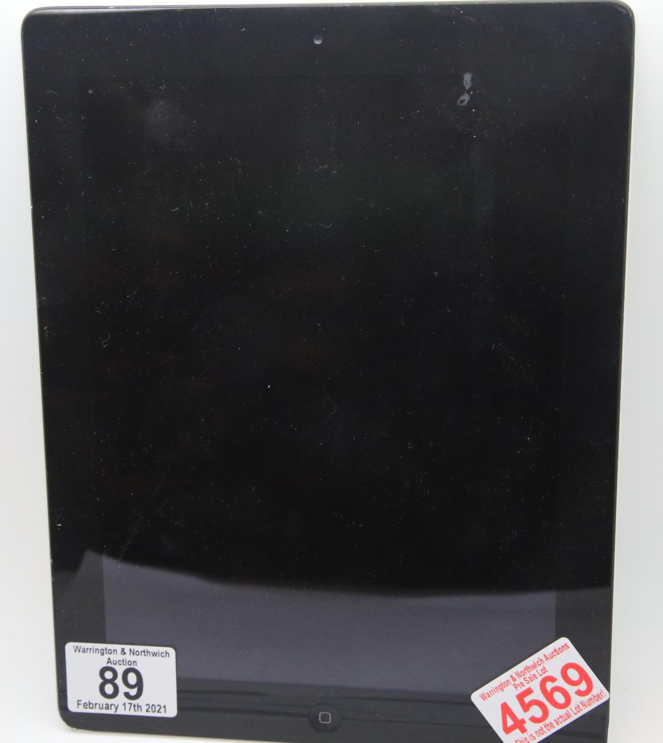 iPad 32GB, no power leads and unchecked. P&P Group 1 (£14+VAT for the first lot and £1+VAT for