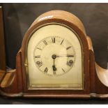 Kienzle Westminster mantel clock with arch glass door key and pendulum, working at lotting up. Not