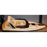 Radio controlled interceptor 650 model power boat lacking remote. Not available for in-house P&P,