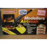 Boxed Humbrol modellers airbrush. P&P Group 2 (£18+VAT for the first lot and £3+VAT for subsequent