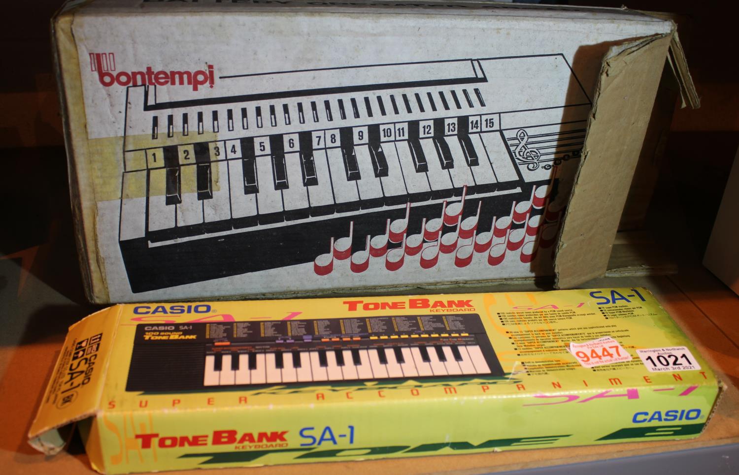 Bontemp battery organ and Casio tone bank keyboard. P&P Group 2 (£18+VAT for the first lot and £3+