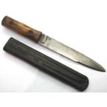 Italian knife, the blade stamped Opera Calilla in leather sheath. Blade L: 19 cm. P&P Group 2 (£18+