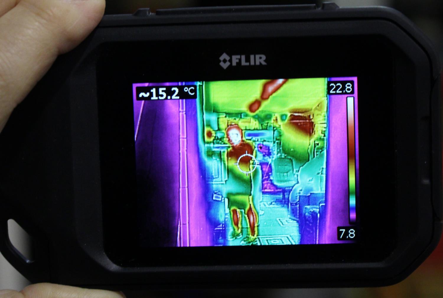 FLIR C3-X Thermal imaging camera with 5mp LCD screen, working. P&P Group 3 (£25+VAT for the first - Image 2 of 3