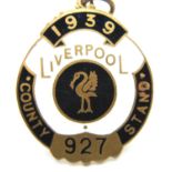 1939 Liverpool Show enamelled stand medallion, numbered 927, H: 40 mm. P&P Group 1 (£14+VAT for