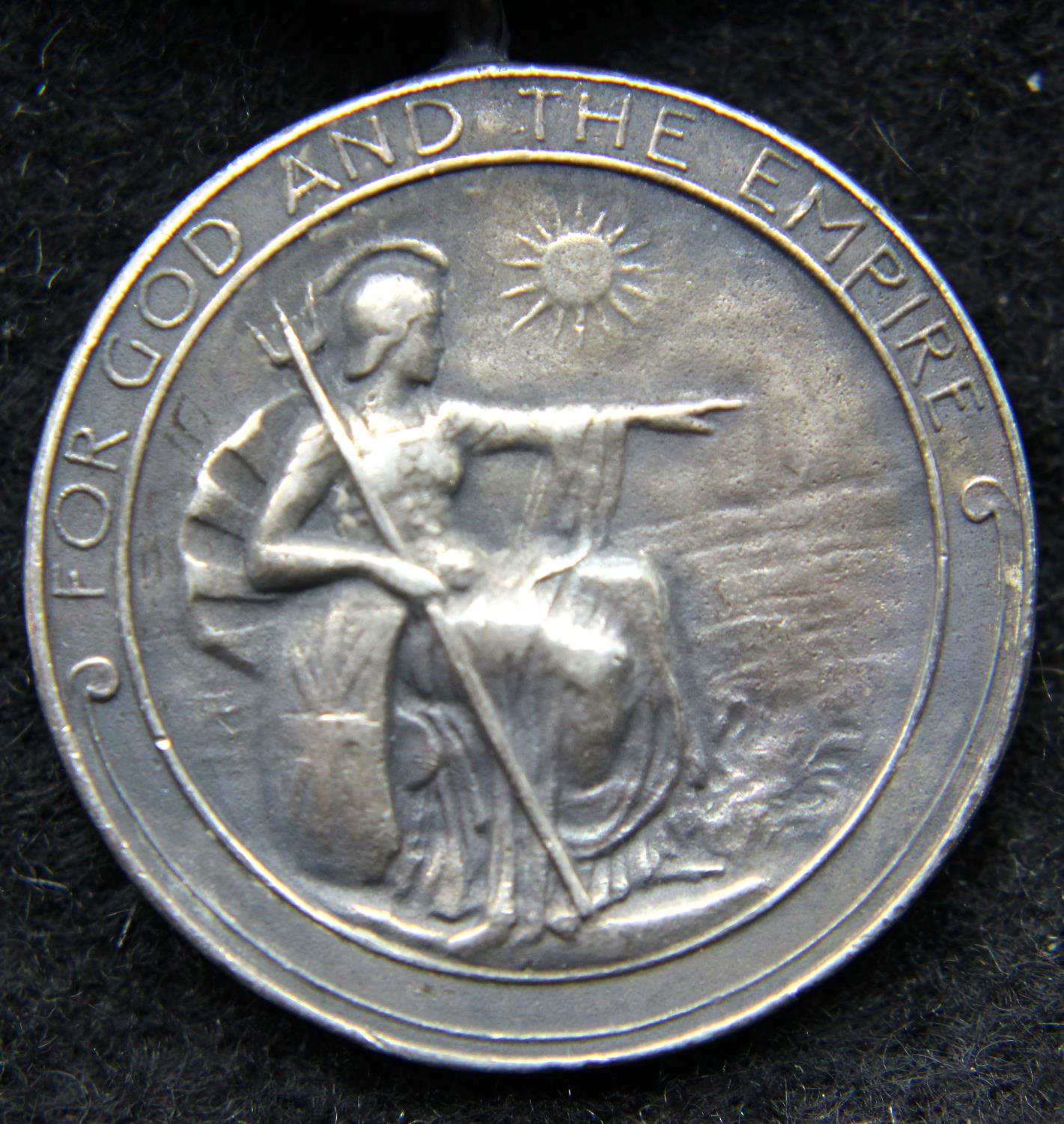 MISS ELSIE BARNES, a British first type Medal of the Order of the British Empire. P&P Group 1 (£14+ - Image 2 of 3