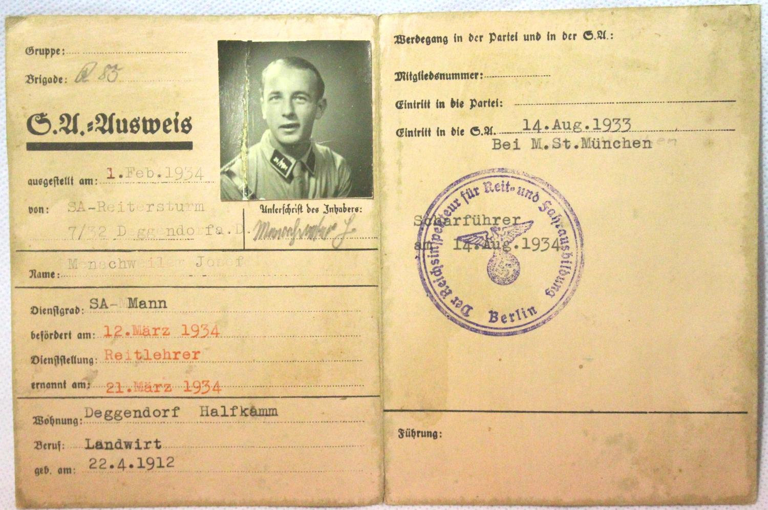 WWII German Third Reich SA Membership book. P&P Group 2 (£18+VAT for the first lot and £3+VAT for