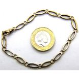 9ct yellow and white gold bracelet, L: 19 cm, 5.0g. P&P Group 1 (£14+VAT for the first lot and £1+