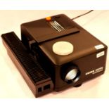 Zeiss Ikon Perkeo Compact Autofocus working slide projector with cable remote and slide cassette, in