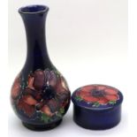 Moorcroft vase and trinket box in the Anemone pattern, vase H: 16 cm. P&P Group 2 (£18+VAT for the