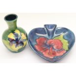 Moorcroft vase and ashtray in the Hibiscus pattern. P&P Group 2 (£18+VAT for the first lot and £3+