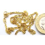 9ct gold fine chain, broken, L: 35 cm, 1.5g. P&P Group 1 (£14+VAT for the first lot and £1+VAT for