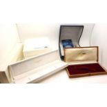 Mixed wristwatch boxes, including Universal Geneve and Beuche Girod. P&P Group 2 (£18+VAT for the