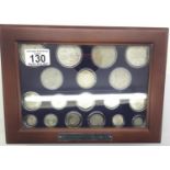 Wooden presentation box with Windsor coinage - 11 Coins in Silver. P&P Group 2 (£18+VAT for the