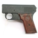 Italian starter pistol with plastic grip. P&P Group 2 (£18+VAT for the first lot and £3+VAT for