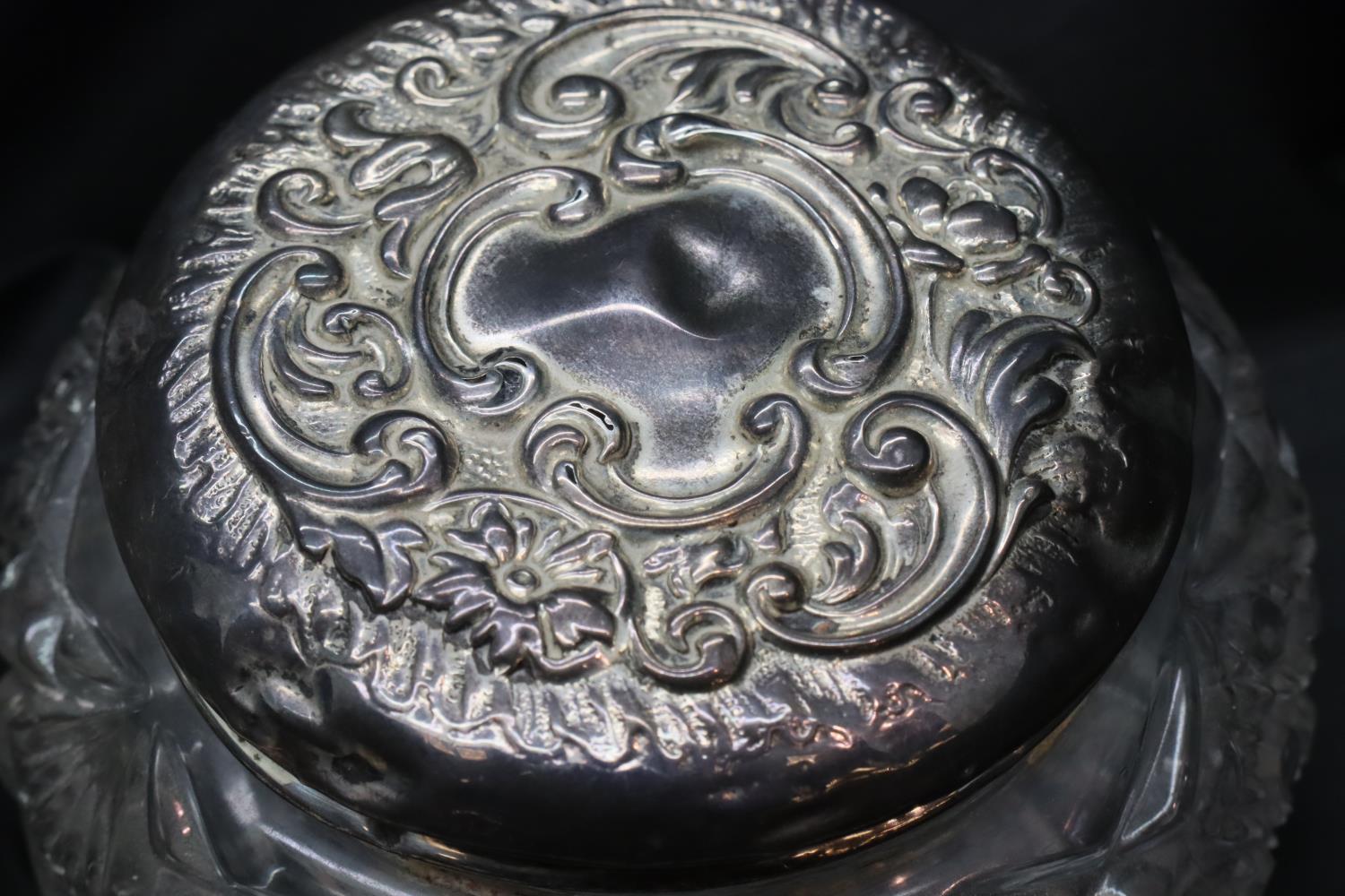 Hallmarked silver dressing table hand mirror, two silver lidded pots and a perfume bottle, mixed - Image 3 of 11