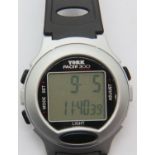 Gents digital Casio wristwatch on a rubber strap, D: 3.5 cm. P&P Group 1 (£14+VAT for the first