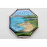 Art Deco Gwenda compact of the 'Ganavan Sands', L: 5.5cm . P&P Group 1 (£14+VAT for the first lot