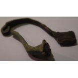 Two Bronze Age fibulas. P&P Group 1 (£14+VAT for the first lot and £1+VAT for subsequent lots)