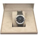 Boxed gents Saint Honore calendar wristwatch, dial D: 35 mm. P&P Group 1 (£14+VAT for the first