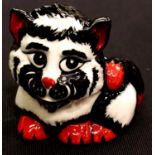 Lorna Bailey cat, Frizzle, H: 10 cm. P&P Group 1 (£14+VAT for the first lot and £1+VAT for