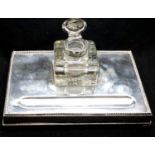 Silver pen tray and inkwell, 21 x 15 cm, marks rubbed. P&P Group 1 (£14+VAT for the first lot and £