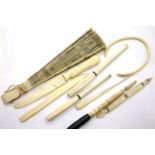 Assorted ivory items and a hand fan. P&P Group 1 (£14+VAT for the first lot and £1+VAT for