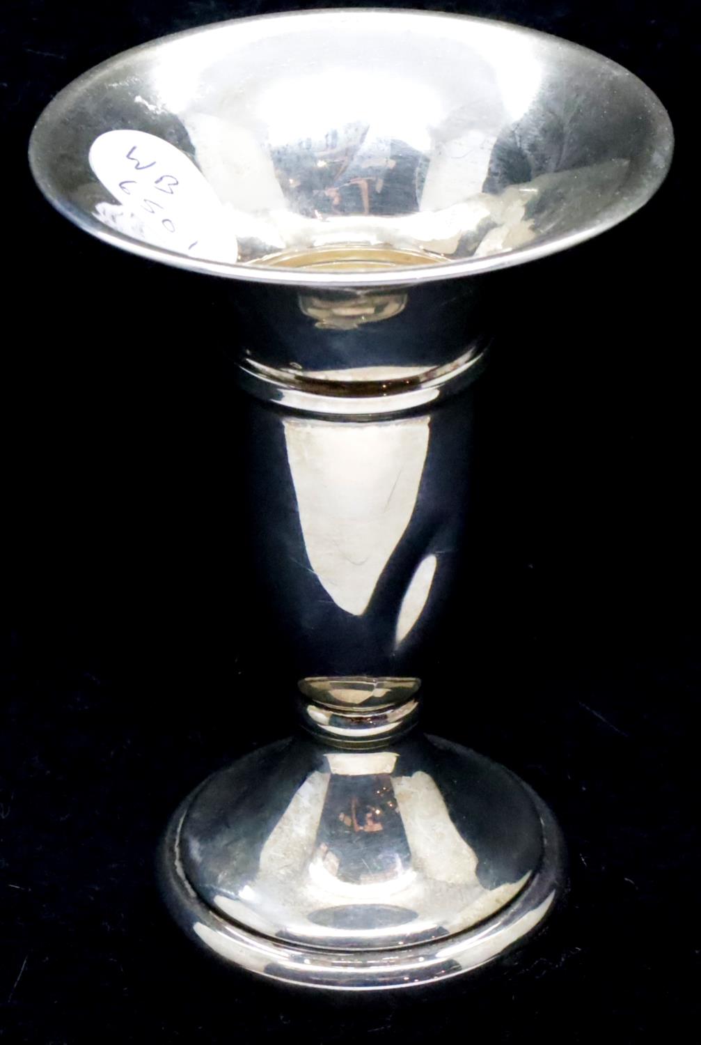 Hallmarked silver weighted bud vase, assay Birmingham, H: 10 cm. P&P Group 1 (£14+VAT for the