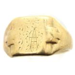 Gents 9ct gold signet ring (cut), 5.4 g. P&P Group 1 (£14+VAT for the first lot and £1+VAT for