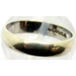 9ct White gold wedding band size L/M, 2.4 g. P&P Group 1 (£14+VAT for the first lot and £1+VAT for