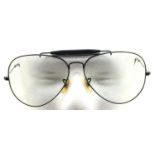 Ray Ban Outdoorsman II aviator black framed light tint sunglasses. P&P Group 1 (£14+VAT for the