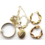 9ct yellow gold pair of hoop earrings, wedding band and locket 4.4g. P&P Group 1 (£14+VAT for the