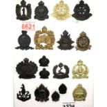 Collection of diecast Australian 1930-1942 cap and collar badges. P&P Group 1 (£14+VAT for the first