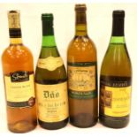 Four bottles of mixed white wine. P&P Group 3 (£25+VAT for the first lot and £5+VAT for subsequent