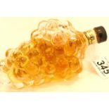 Full brandy bottle in the form of grapes. P&P Group 3 (£25+VAT for the first lot and £5+VAT for