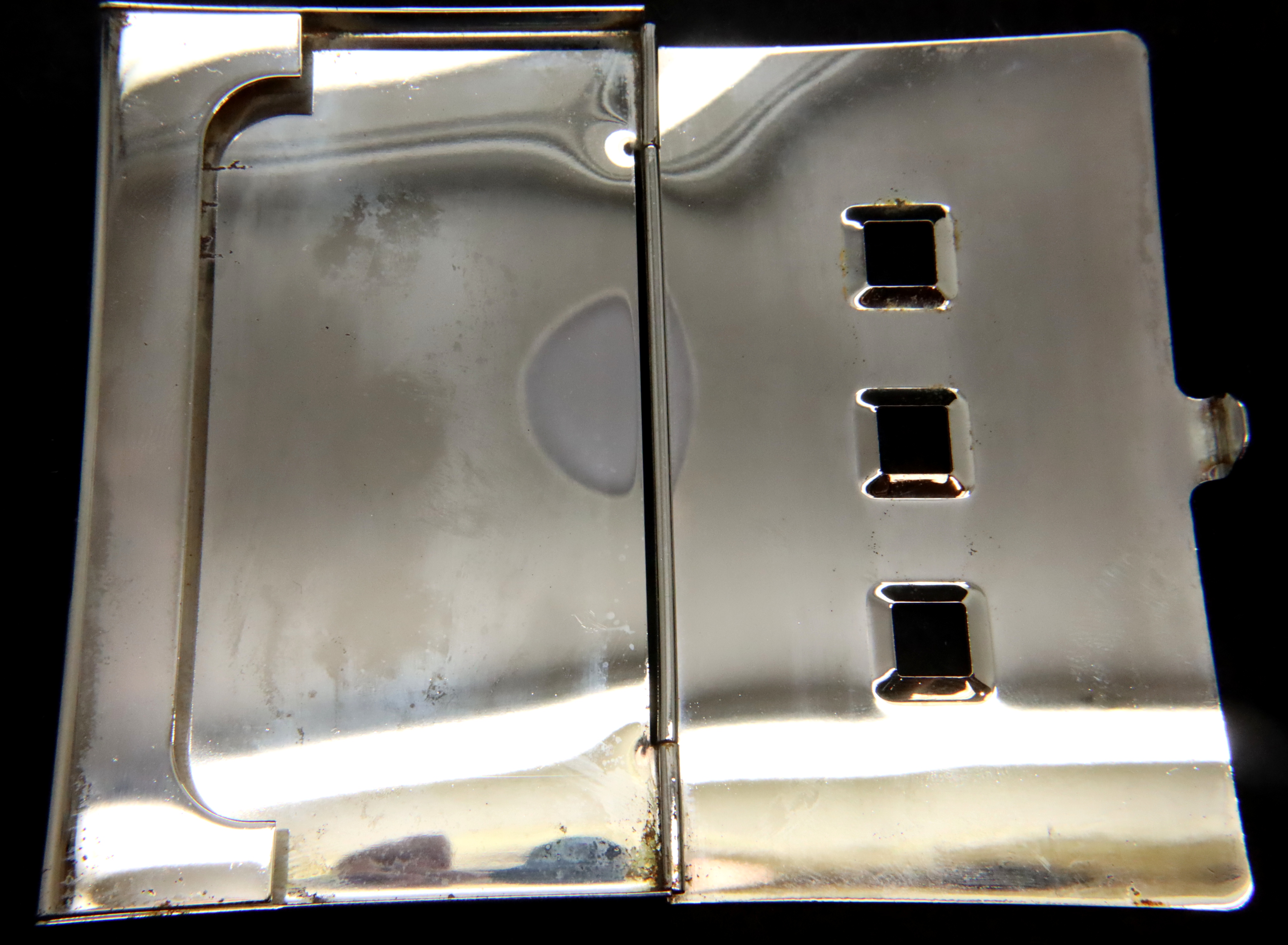 Silver plate card case, 54g. P&P Group 1 (£14+VAT for the first lot and £1+VAT for subsequent lots) - Image 2 of 3