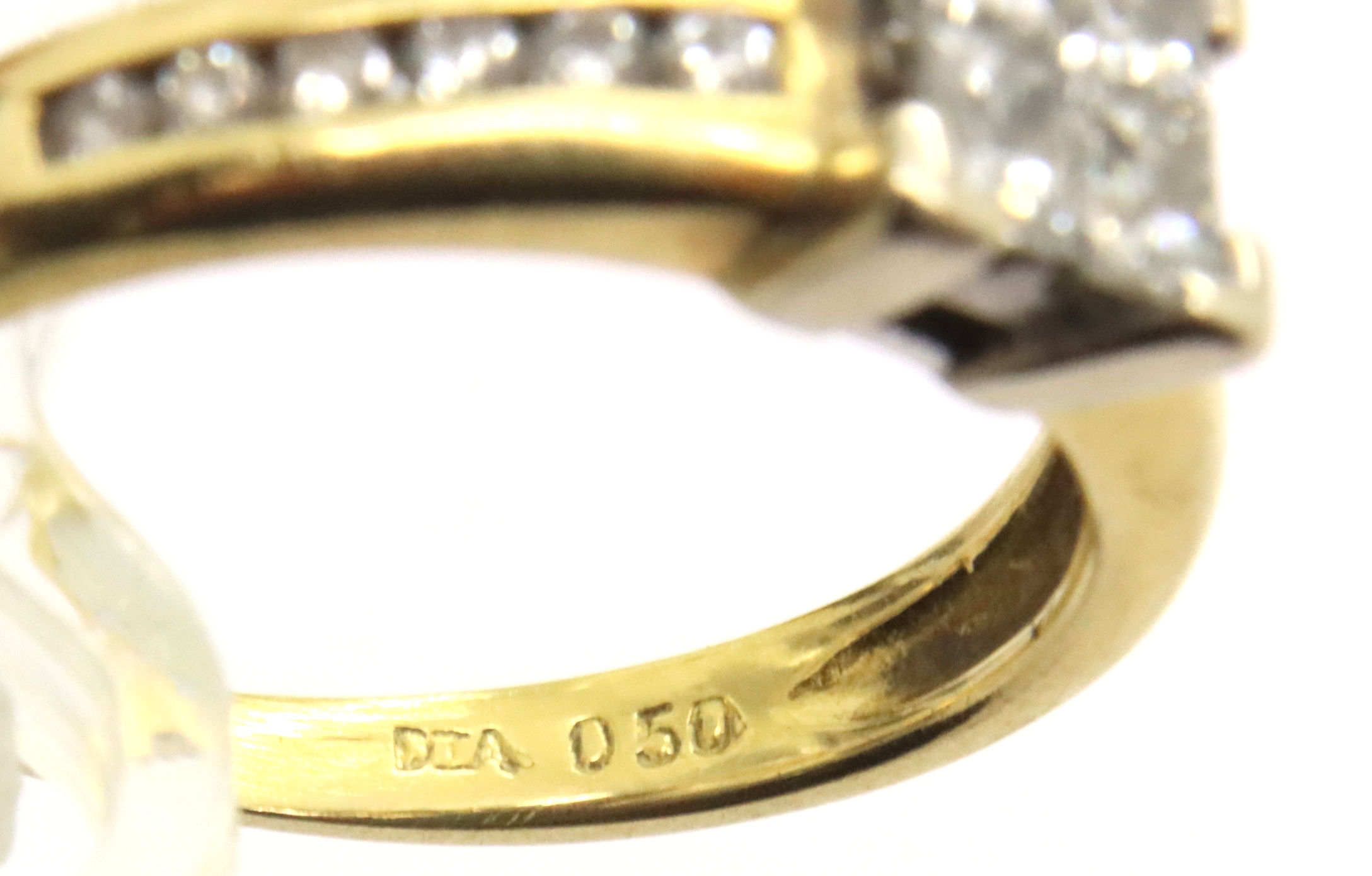 18ct gold and diamond four stone diamond ring with diamond shoulders in Goldsmiths box, size N, 3. - Image 2 of 2