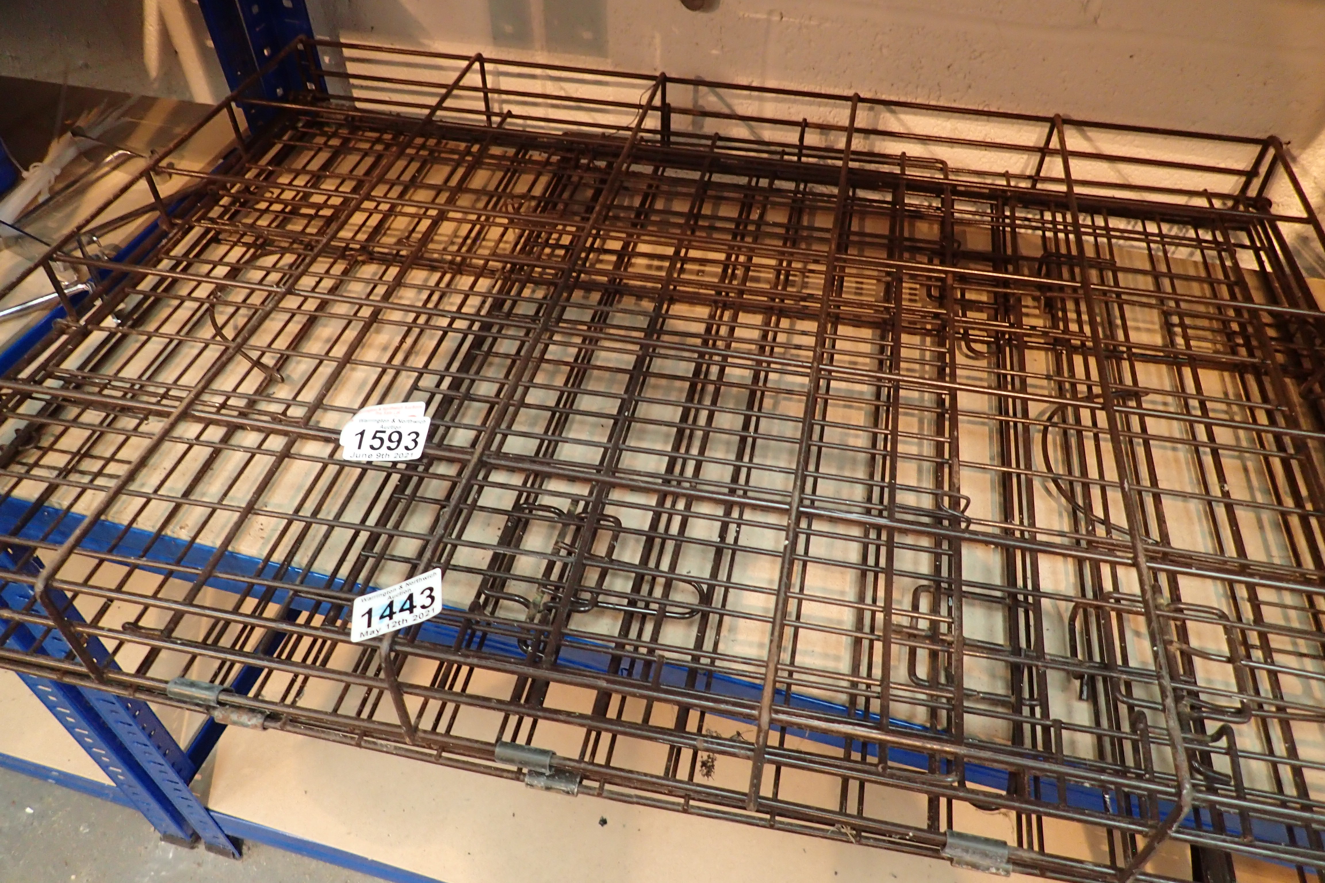 Medium sized folding wire pet cage. Not available for in-house P&P, contact Paul O'Hea at