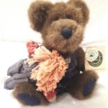 Boyds Bears; Simon Beanster and Andy, H: 27 cm. P&P Group 1 (£14+VAT for the first lot and £1+VAT