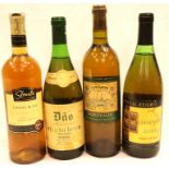Four bottles of mixed white wine. P&P Group 3 (£25+VAT for the first lot and £5+VAT for subsequent