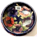 Large Moorcroft footed bowl in the Blue Pansies pattern, tube line decorated, D: 22 cm. P&P Group