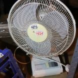 Evernal multi speed electric fan. Not available for in-house P&P, contact Paul O'Hea at Mailboxes on