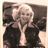 Eve Arnold limited edition giclee print of Marilyn Monroe, with COA, signed to verso, 30 x 45 cm.