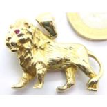 14ct solid gold Lion pendant, fully hallmarked, RRP £1100+, 14.2g. P&P Group 1 (£14+VAT for the