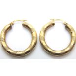 9ct gold hoop earrings, 2.9g. P&P Group 1 (£14+VAT for the first lot and £1+VAT for subsequent lots)