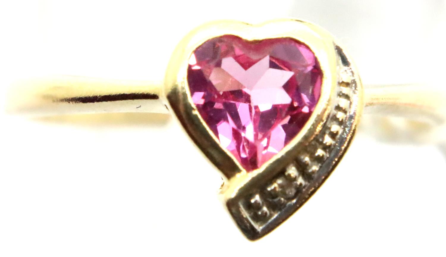 9ct gold heart shaped ring set with pink stones and diamonds, size N/O , 1.5g. P&P Group 1 (£14+