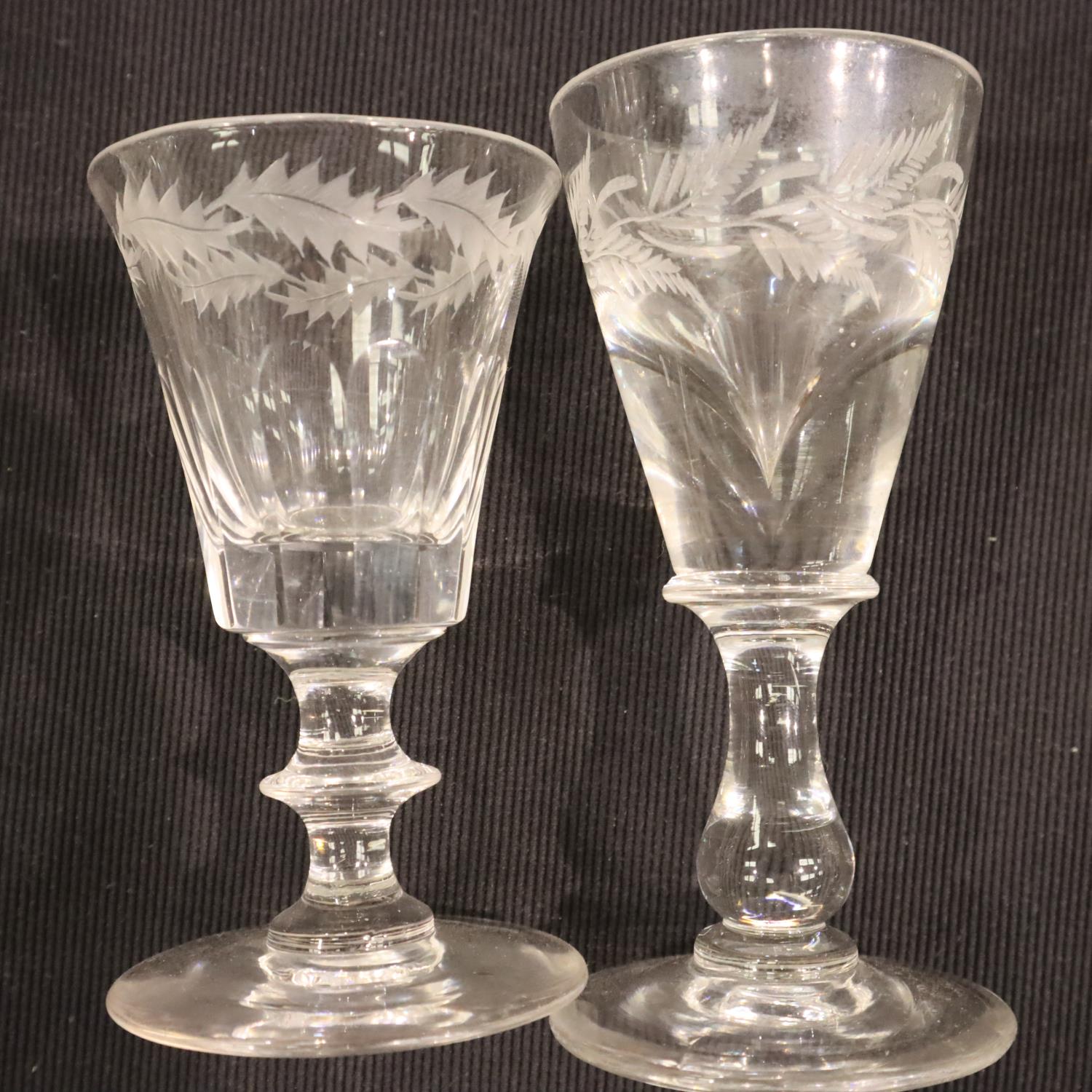 A collection of mixed 19th and 20th Century glassware including etched examples, bowls etc. Not - Image 4 of 5