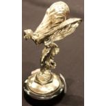 Spirit of Ecstasy car bonnet mascot on a ceramic base, H: 16 cm. P&P Group 2 (£18+VAT for the